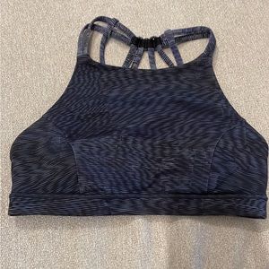 Lululemon sports bra